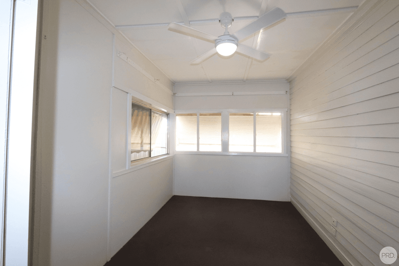 16 Regent Street, TUMBARUMBA, NSW 2653