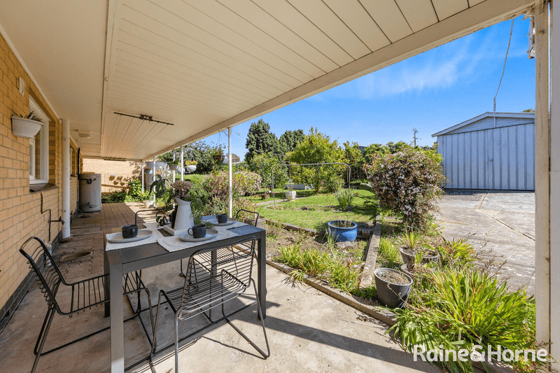 9 Pedro Avenue, MORPHETT VALE, SA 5162