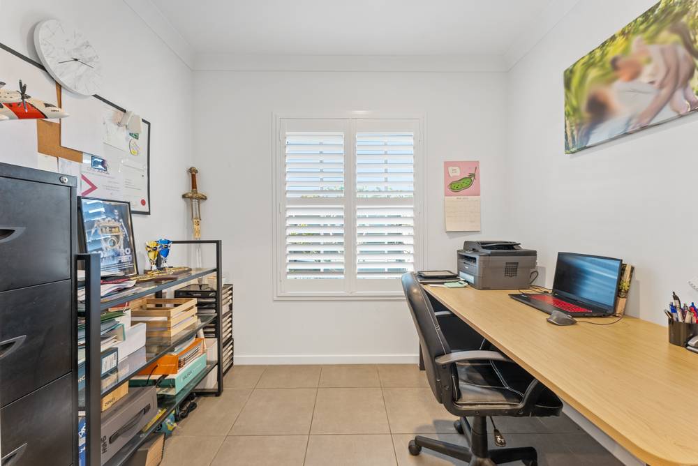 10 Meadows Boulevard, STRATHPINE, QLD 4500
