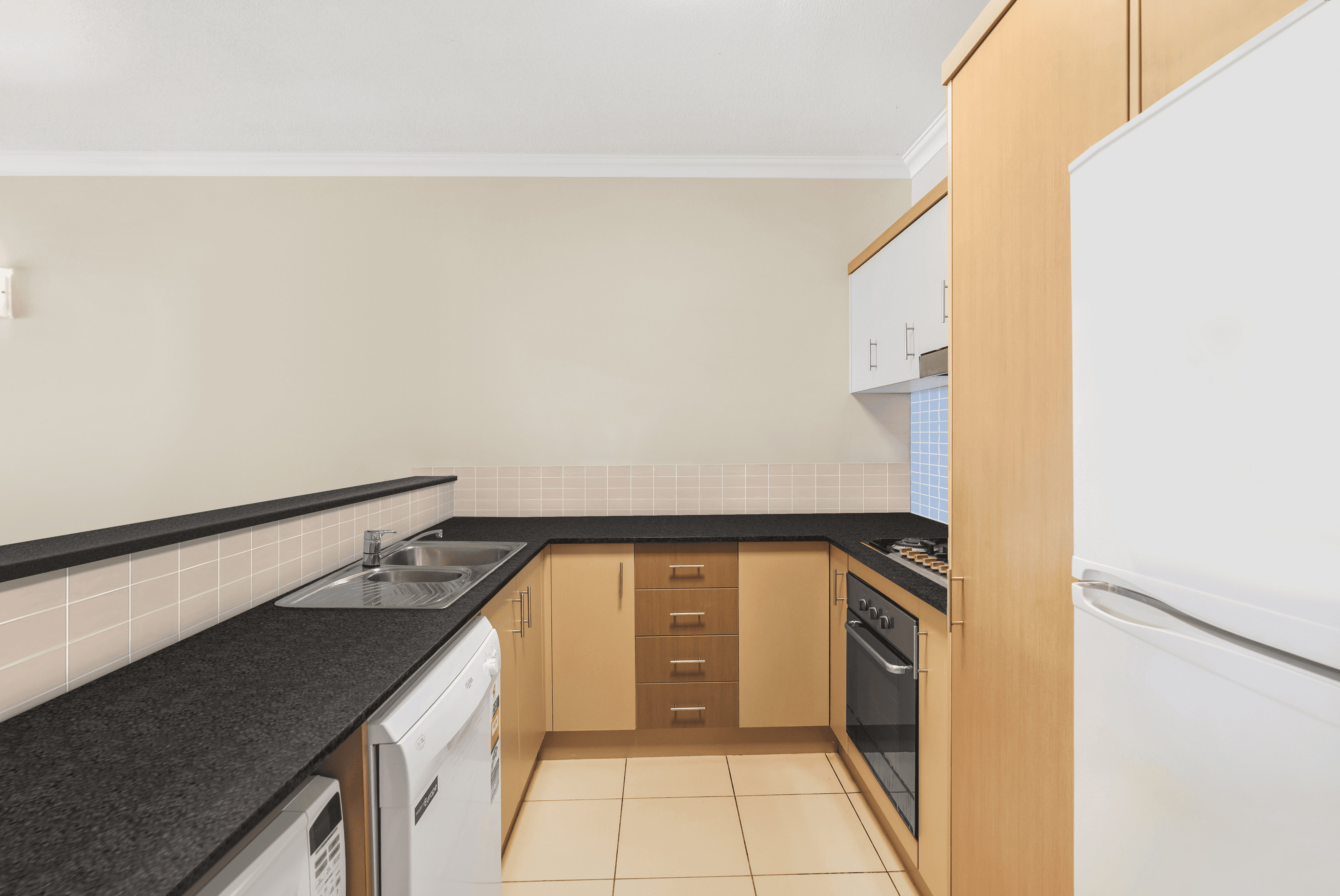 124/12-21 Gregory Street, WESTCOURT, QLD 4870