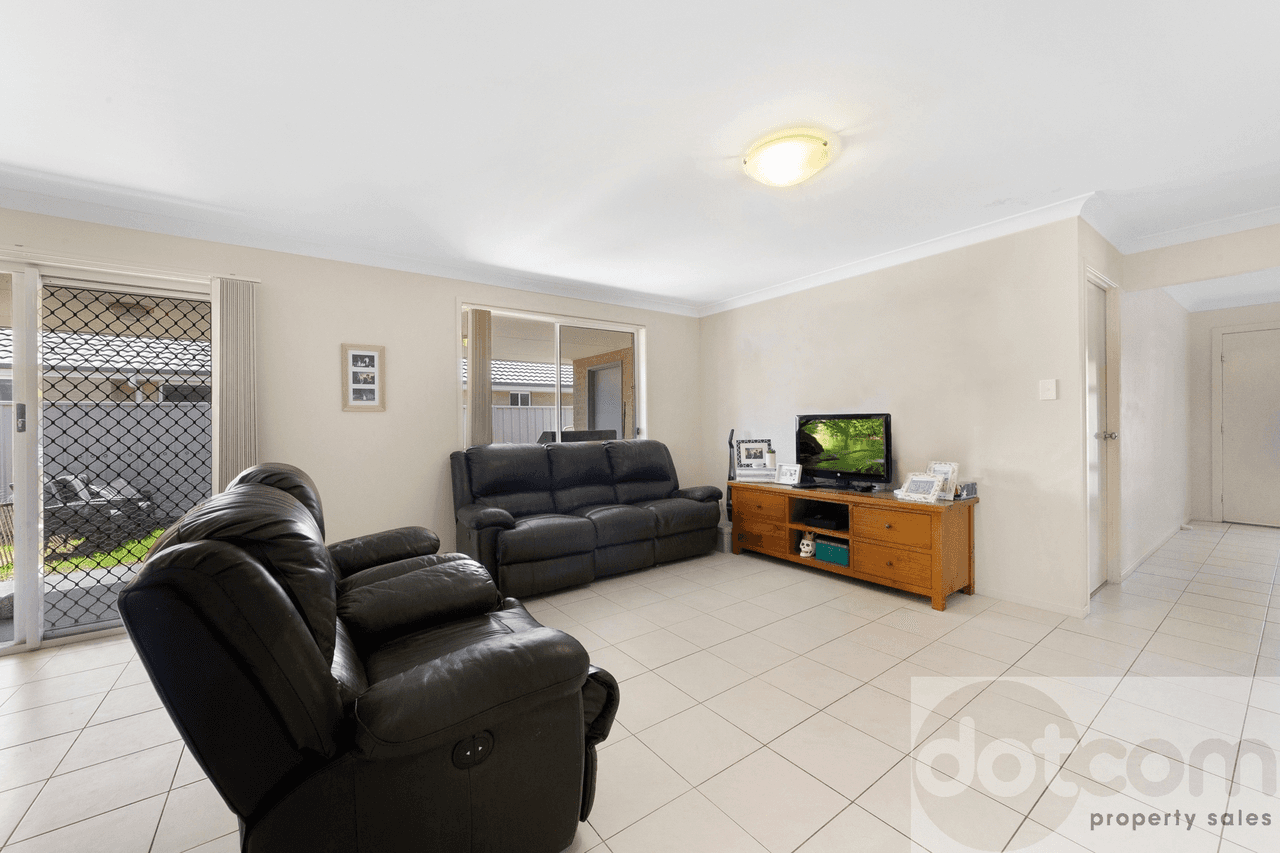 26 Grasstree Avenue, Woongarrah, NSW 2259