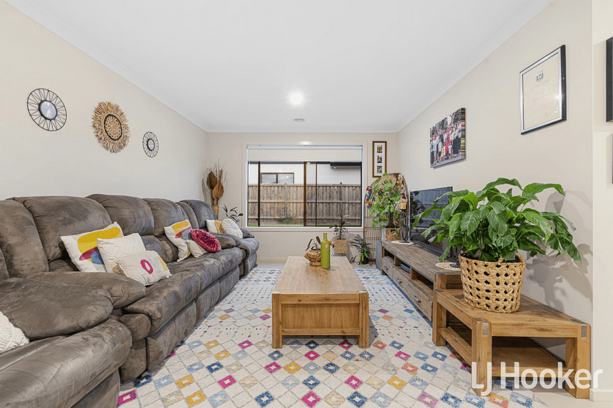 12 Stanmore Crescent, WYNDHAM VALE, VIC 3024