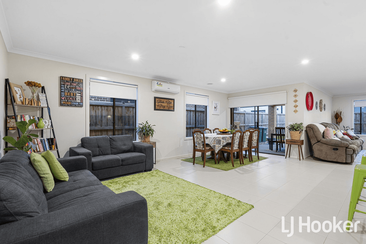 12 Stanmore Crescent, WYNDHAM VALE, VIC 3024