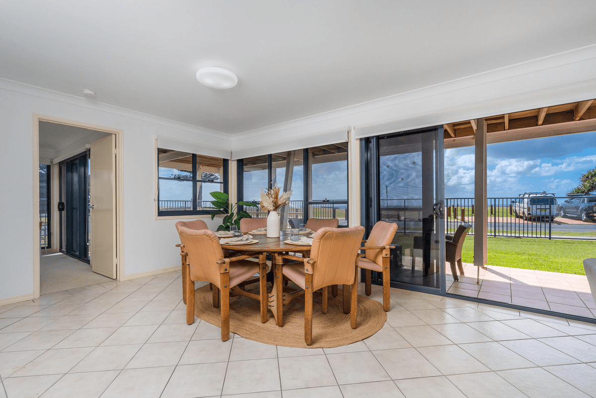 22 Pacific Parade, LENNOX HEAD, NSW 2478