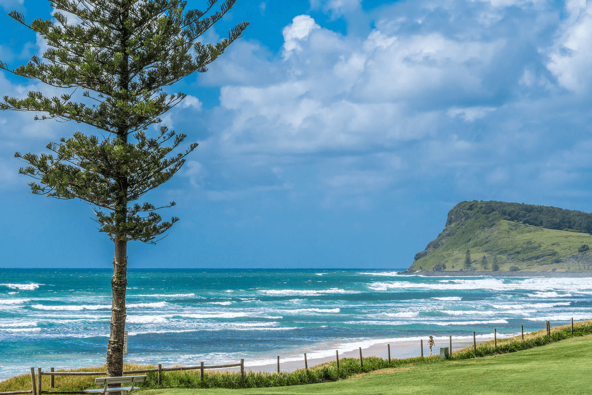 22 Pacific Parade, LENNOX HEAD, NSW 2478