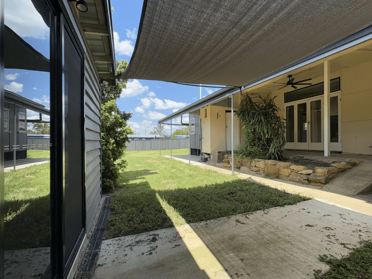 18 Mitchell Street, Monto, QLD 4630