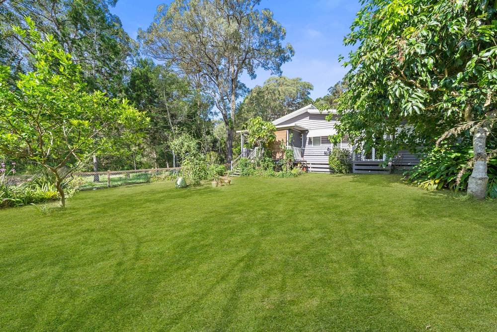 13 Eumina Street, Macleay Island, QLD 4184