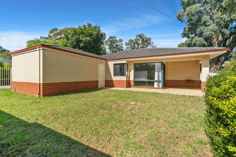 5A Traylen Road, KALAMUNDA, WA 6076