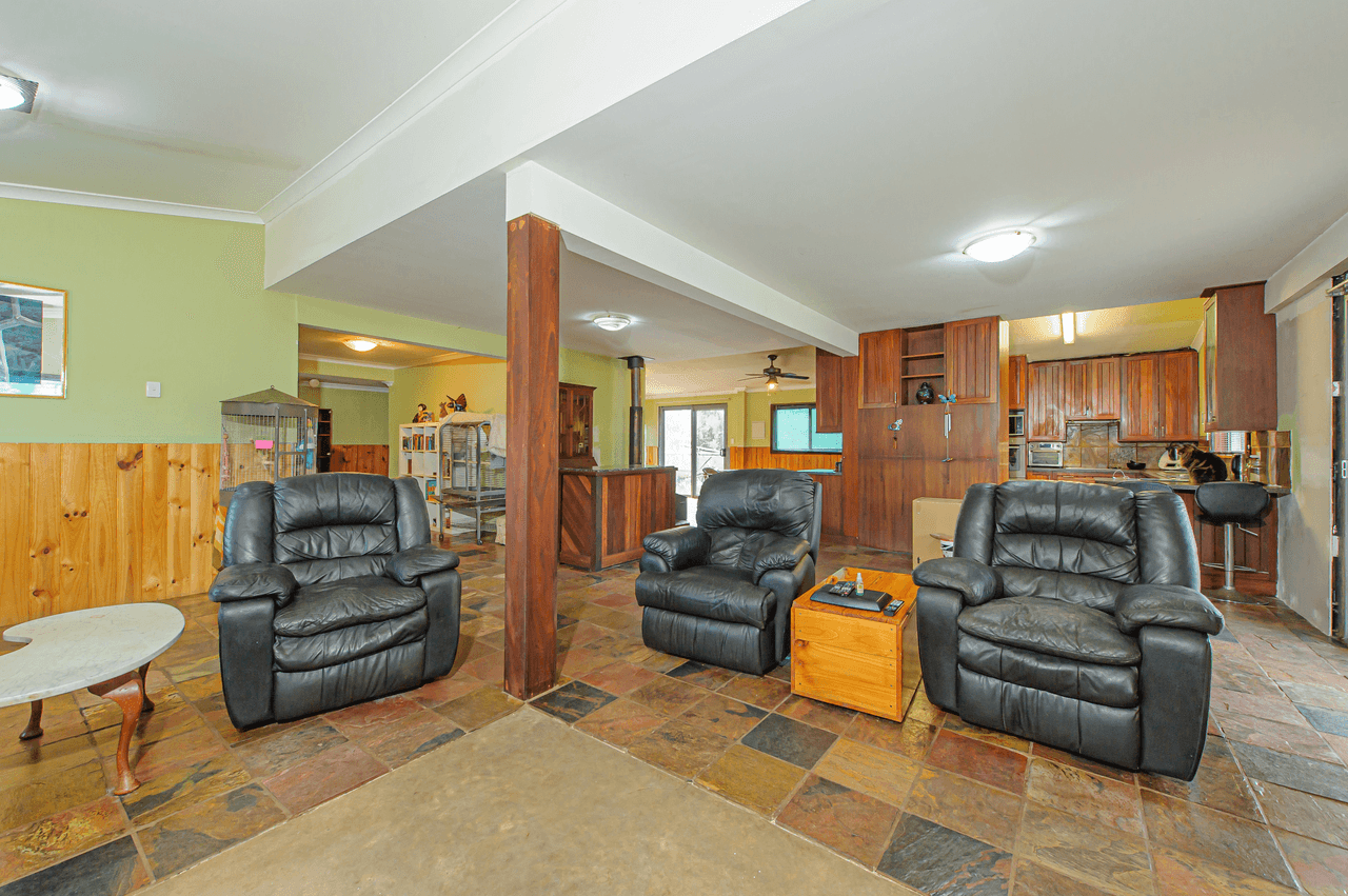 132 Almond Avenue, BAKERS HILL, WA 6562