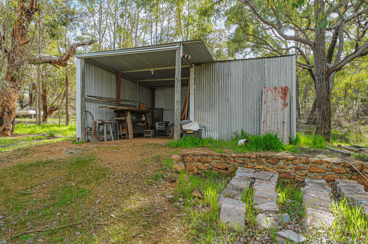 132 Almond Avenue, BAKERS HILL, WA 6562
