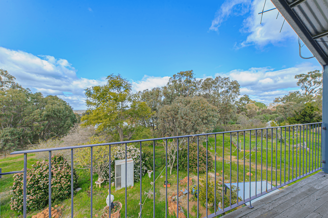 132 Almond Avenue, BAKERS HILL, WA 6562