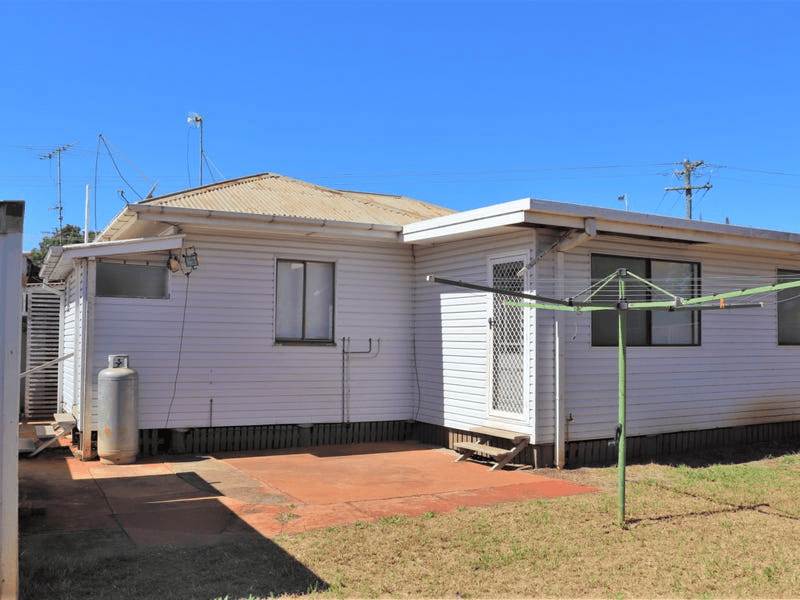 145-147 Anzac Avenue, HARRISTOWN, QLD 4350