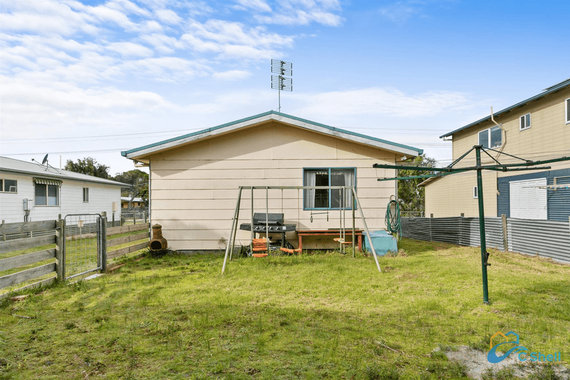 101 Sanctuary Road, Loch Sport, VIC 3851