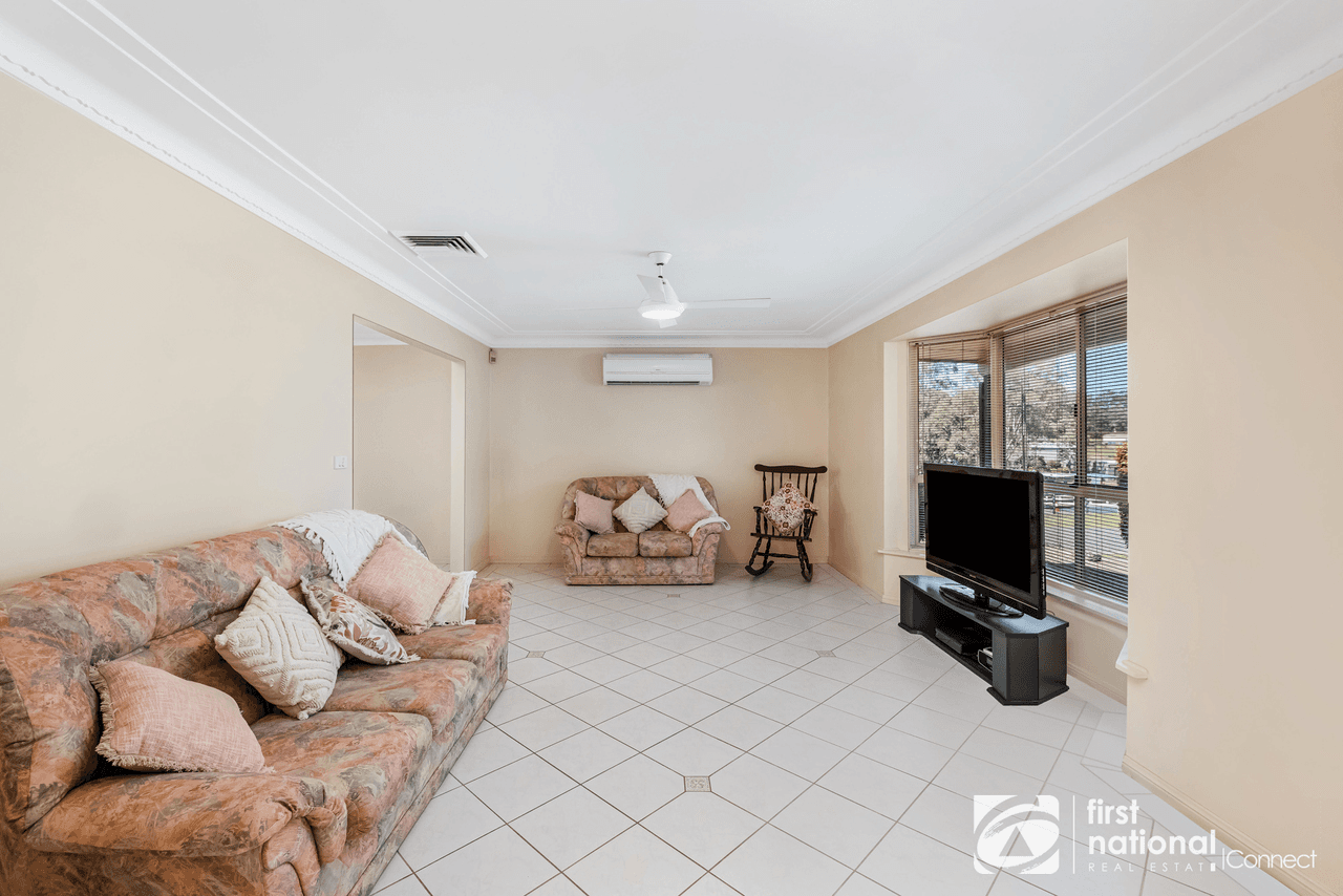 290 Spinks Rd, GLOSSODIA, NSW 2756