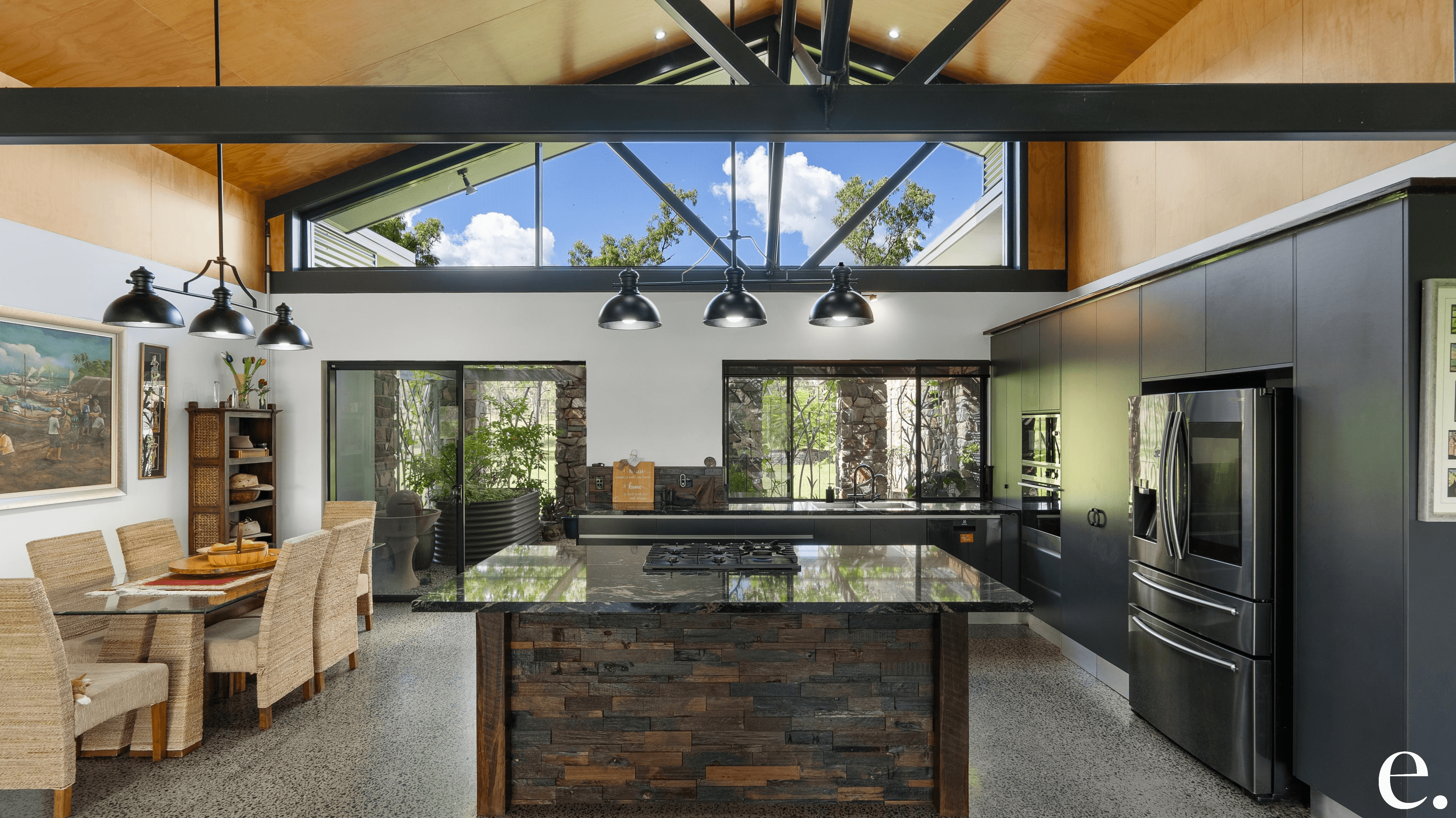 39 Woodleigh Road, MILLSTREAM, QLD 4888