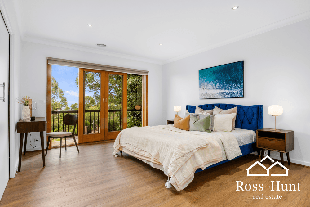 25 Casey Drive, BERWICK, VIC 3806