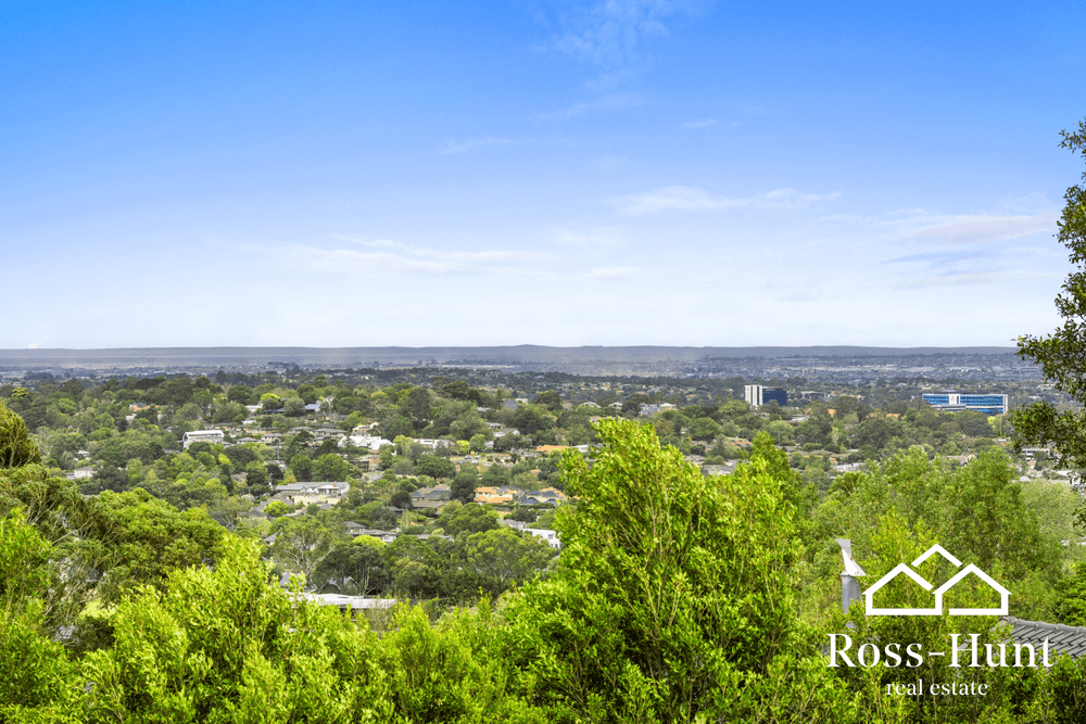 25 Casey Drive, BERWICK, VIC 3806