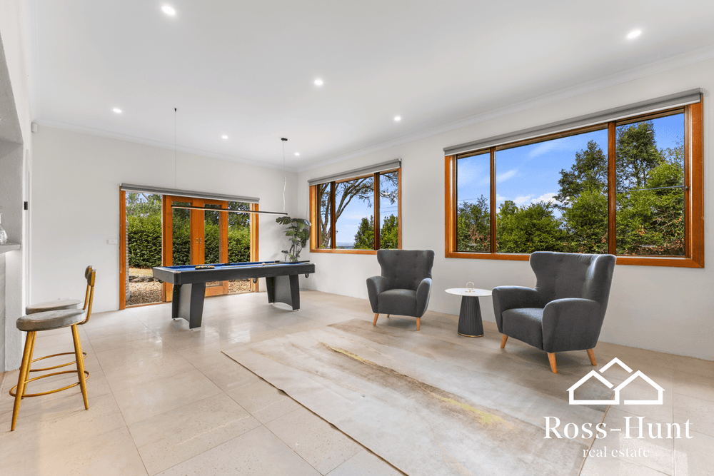 25 Casey Drive, BERWICK, VIC 3806