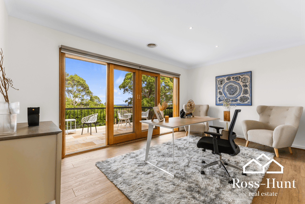 25 Casey Drive, BERWICK, VIC 3806
