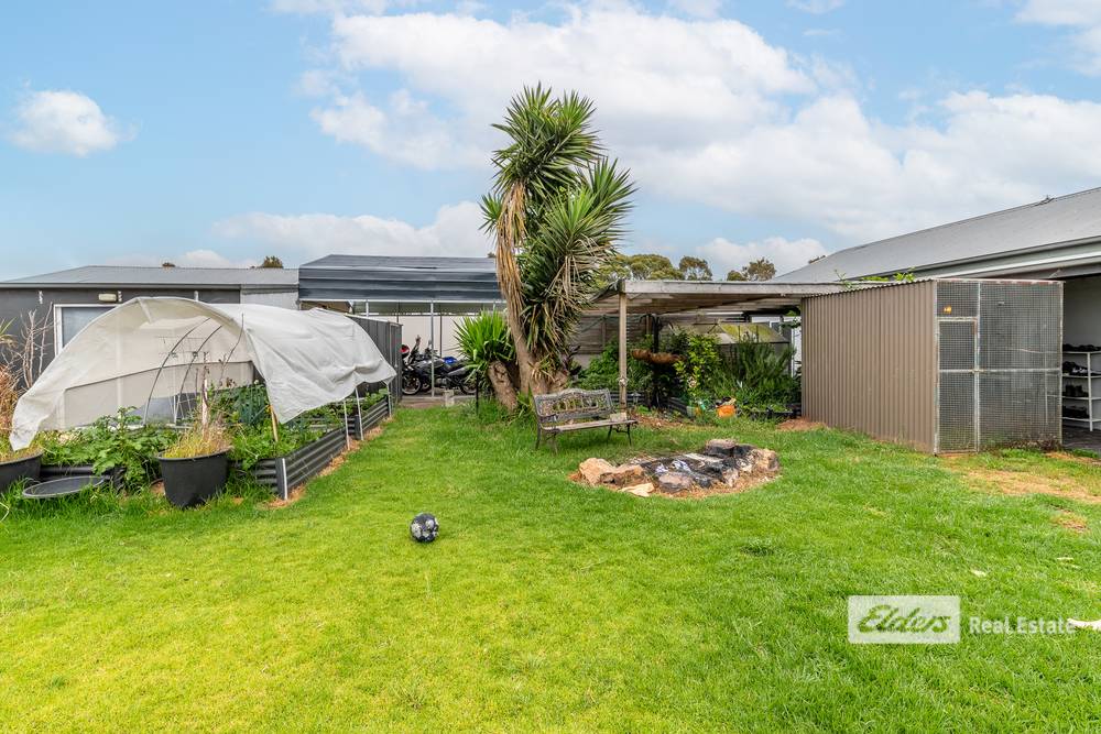 4 Crown Ridge Avenue, Newlands Arm, VIC 3875