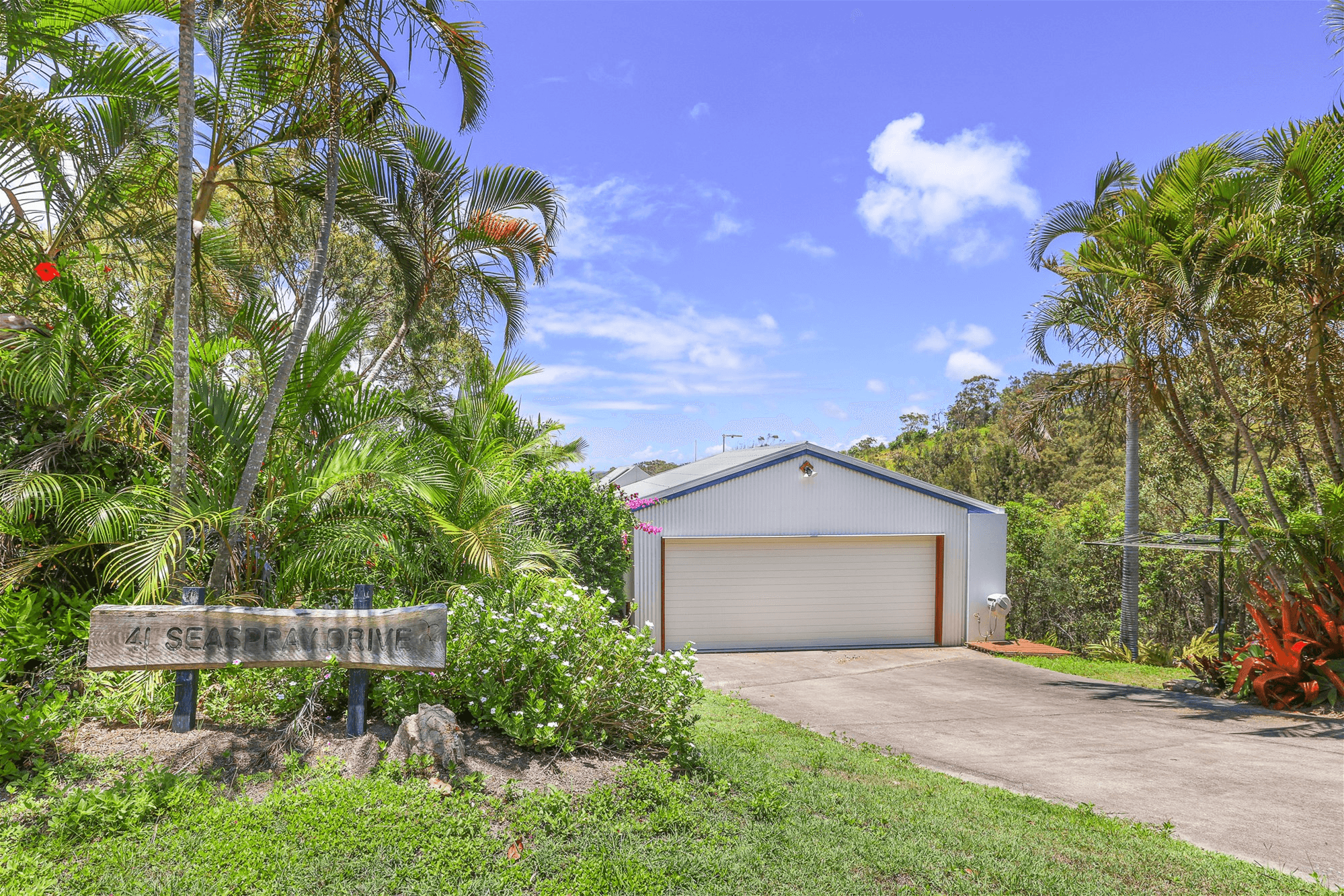 41 Seaspray Drive, AGNES WATER, QLD 4677