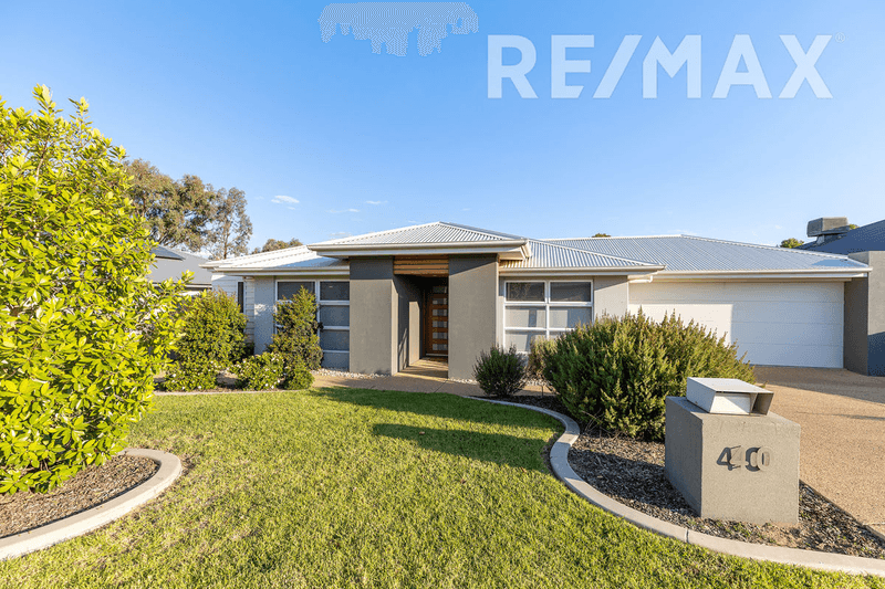 40 Bradman Drive, BOOROOMA, NSW 2650