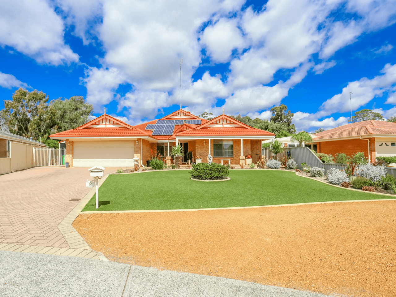 8 Larsen Court, HARVEY, WA 6220