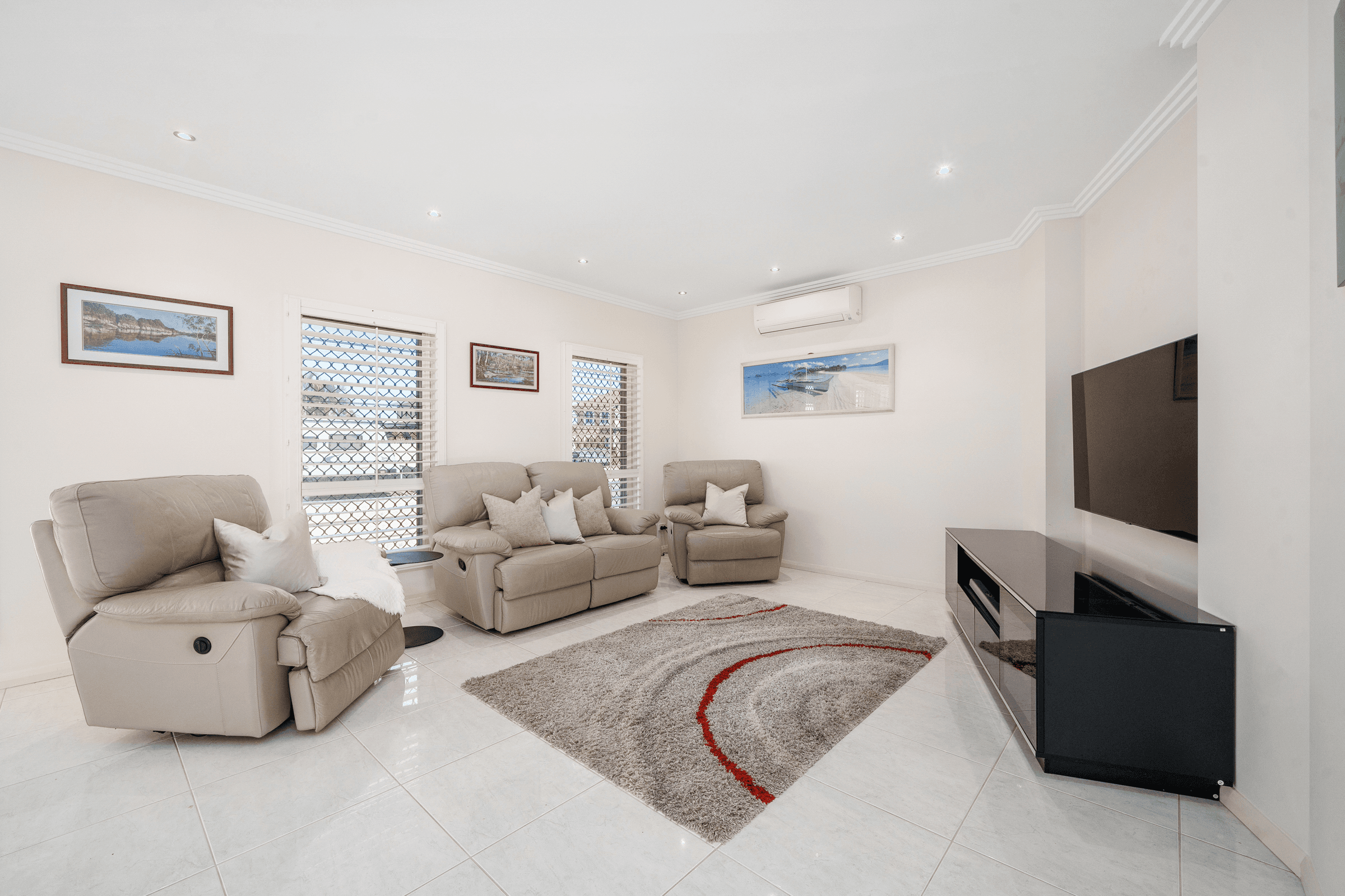 2 Eva Court, NEWPORT, QLD 4020