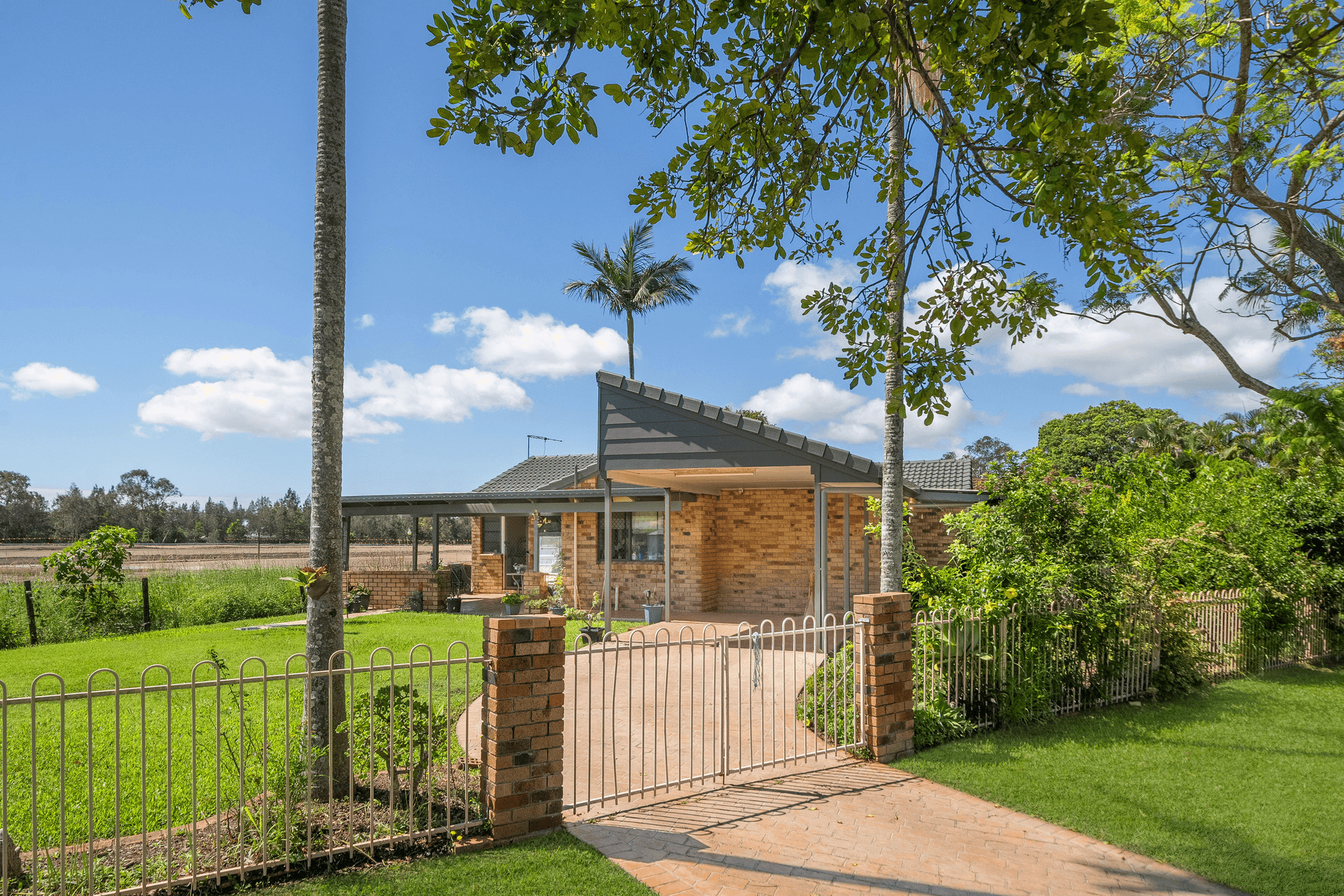 34 Whitlock Drive, Rothwell, QLD 4022