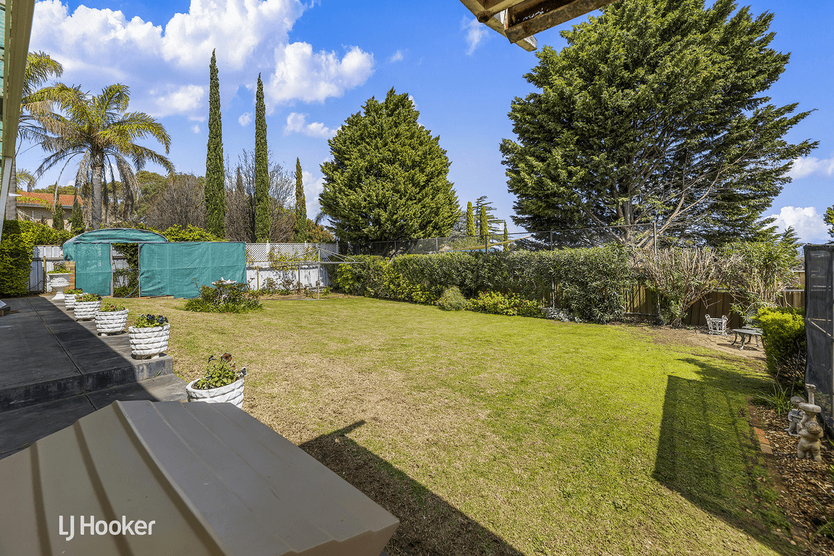 9 Crompton Drive, WATTLE PARK, SA 5066