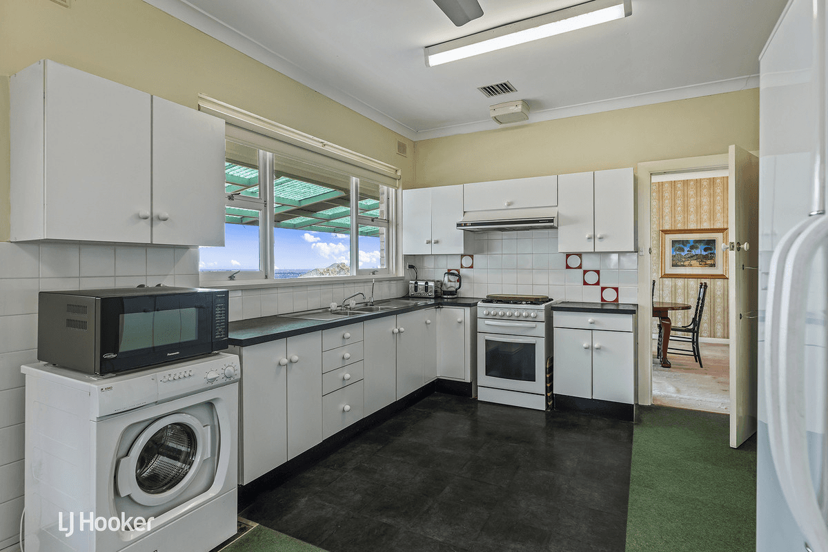 9 Crompton Drive, WATTLE PARK, SA 5066