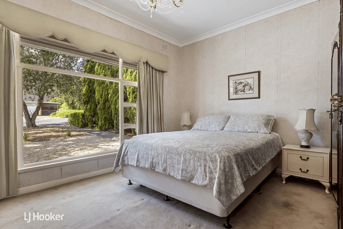 9 Crompton Drive, WATTLE PARK, SA 5066