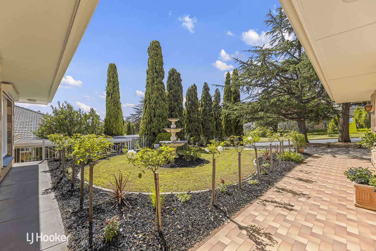 9 Crompton Drive, WATTLE PARK, SA 5066