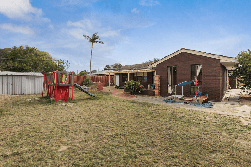 17 Regina Road, KELMSCOTT, WA 6111