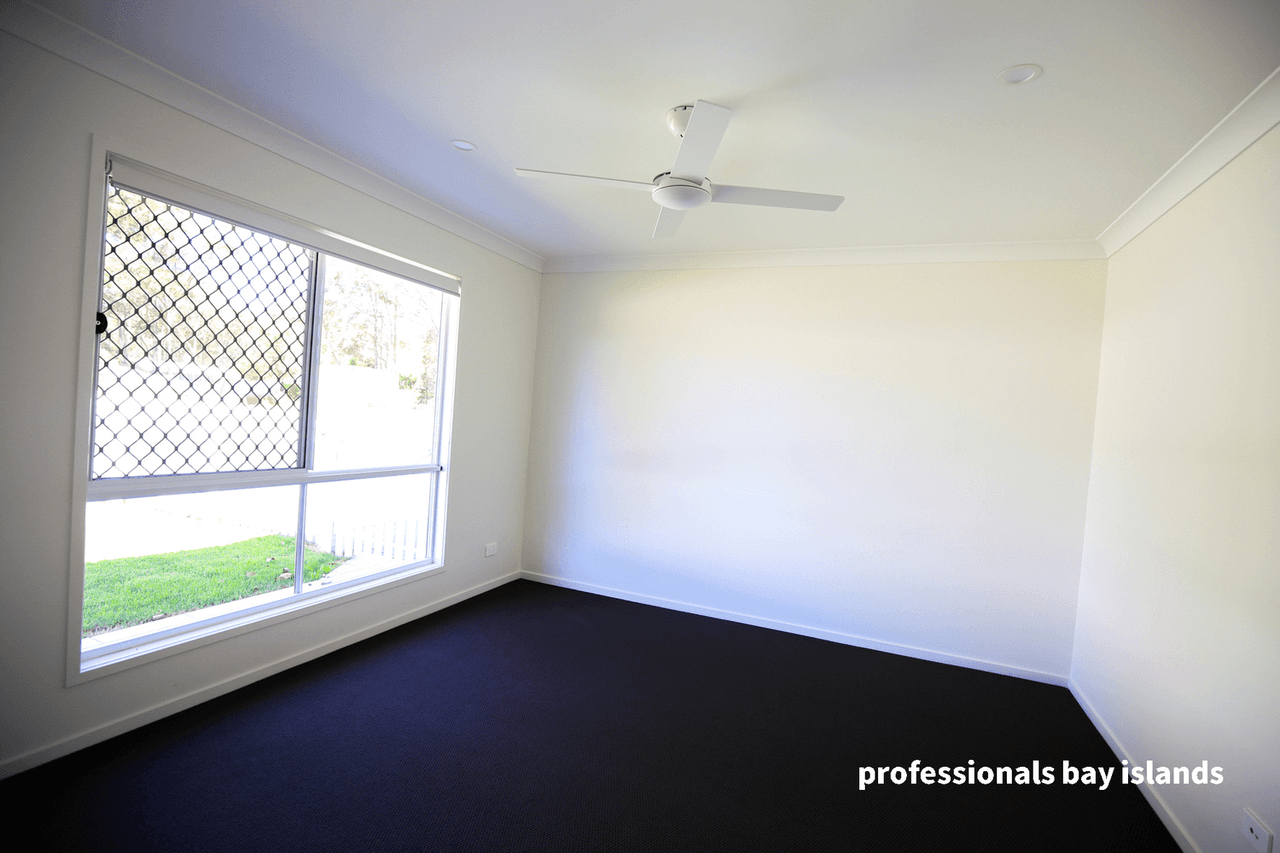 3 Lindwall Street, Russell Island, QLD 4184