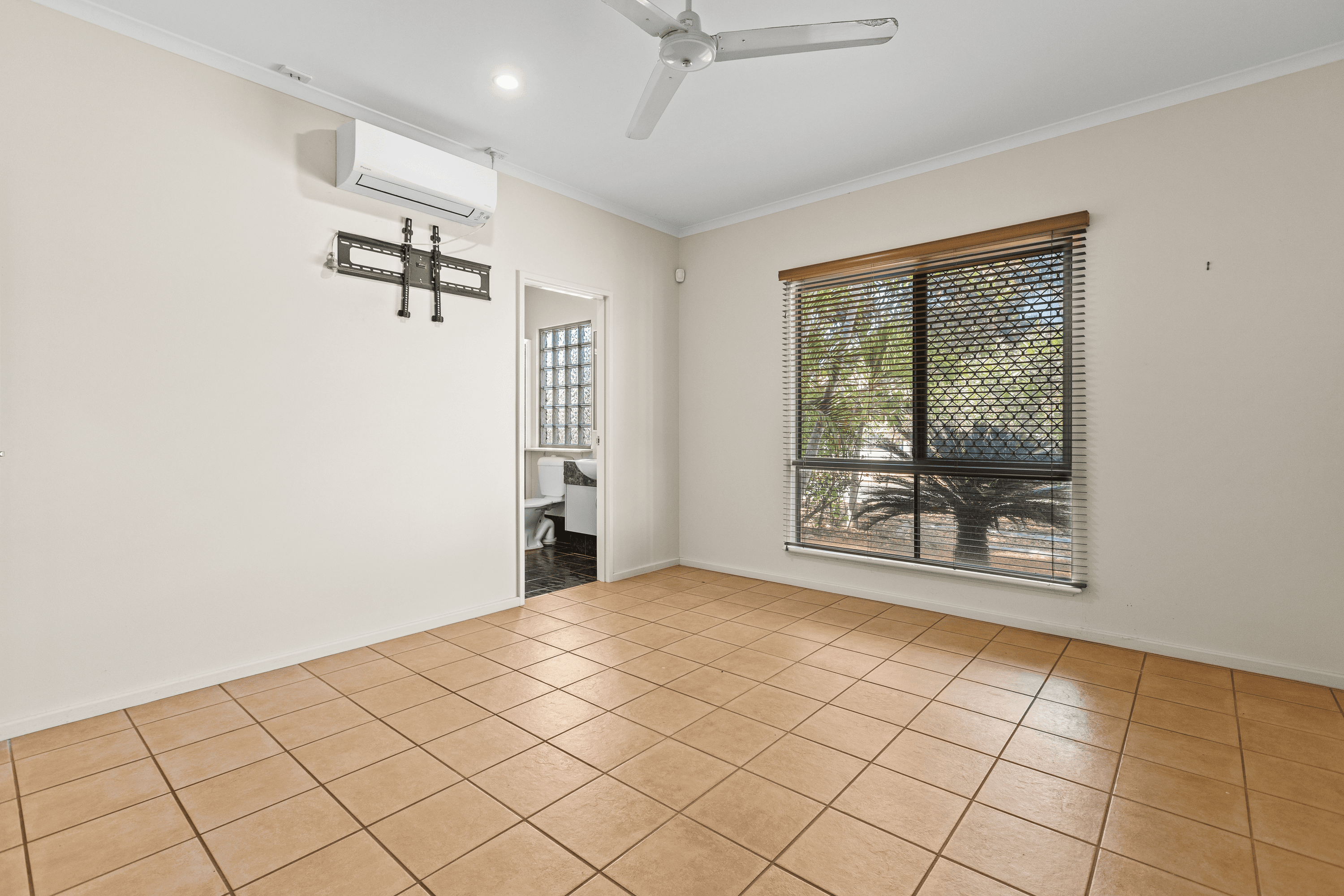 3 Godwit Crescent, DJUGUN, WA 6725