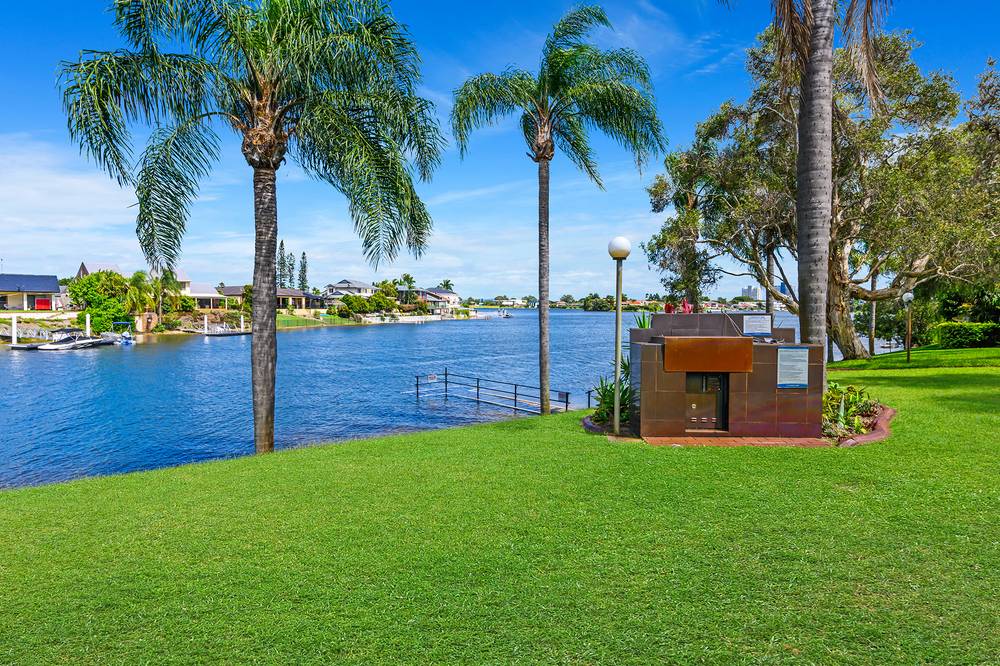 76/111 Markeri Street, MERMAID WATERS, QLD 4218