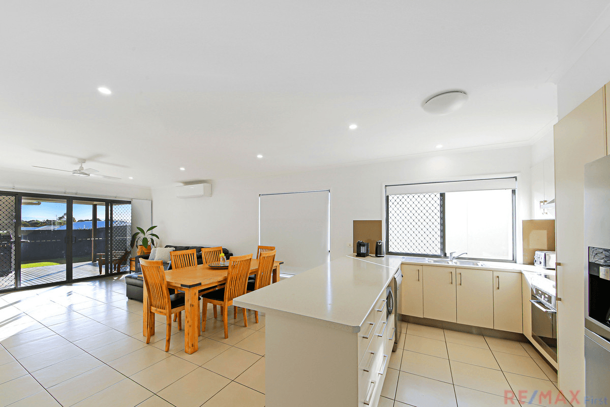 14 Riverstone Crescent, Little Mountain, QLD 4551