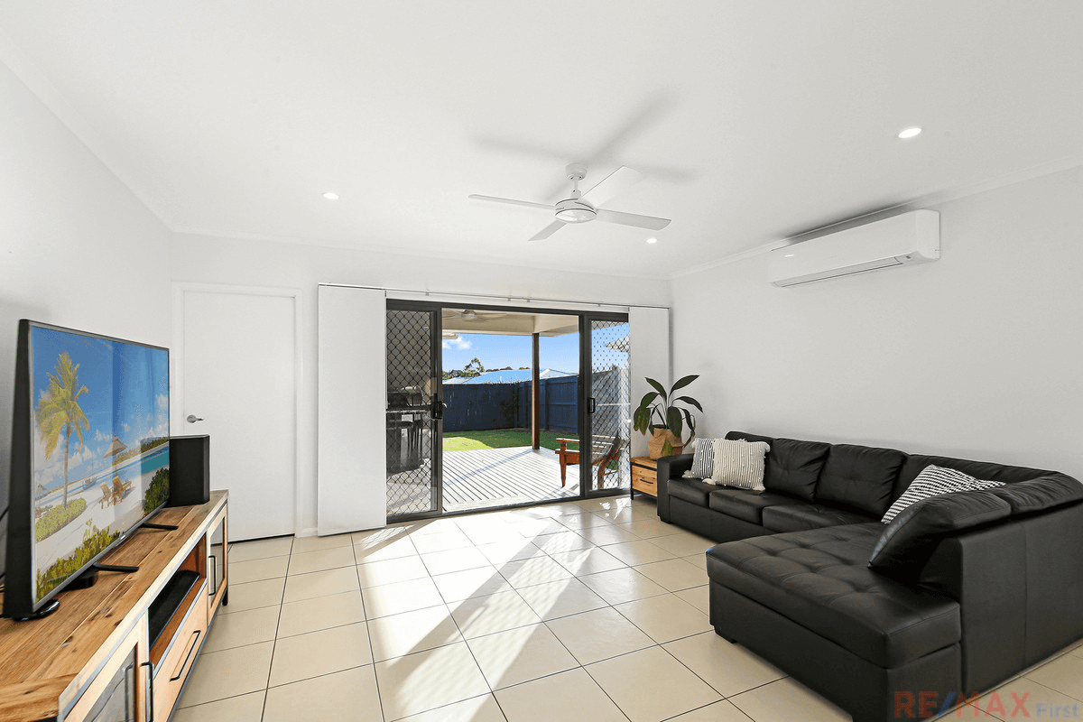 14 Riverstone Crescent, Little Mountain, QLD 4551