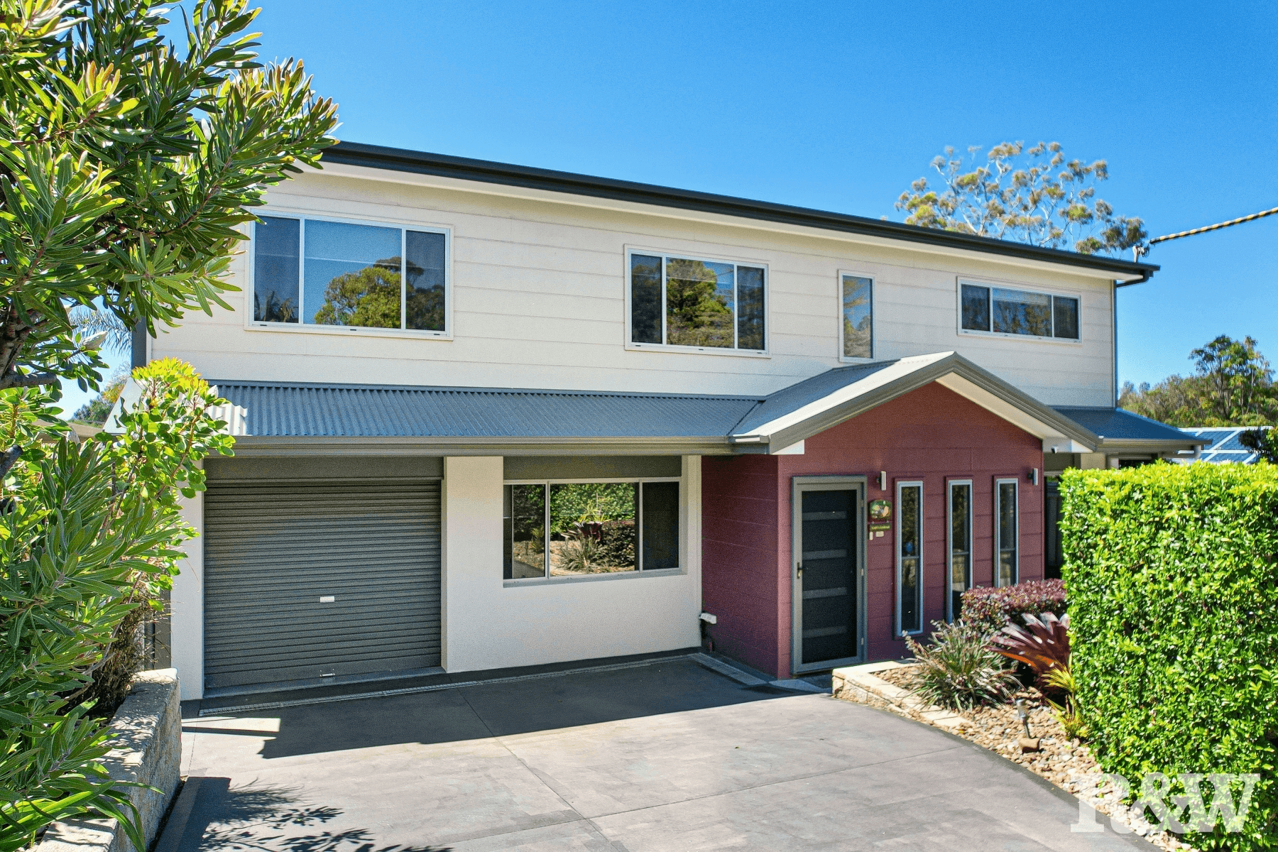 5 Welwyn Grove, Point Clare, NSW 2250