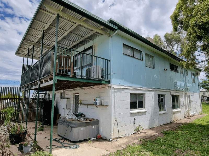 20 Stuart Street, MONTO, QLD 4630