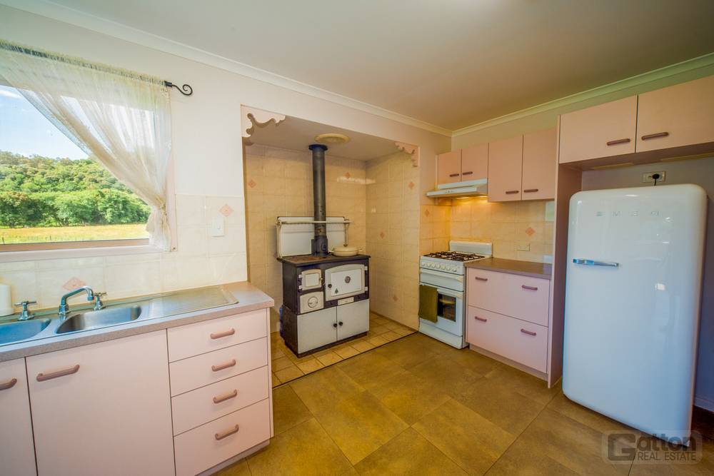 691 Lefthand Branch Road, Lefthand Branch, QLD 4343