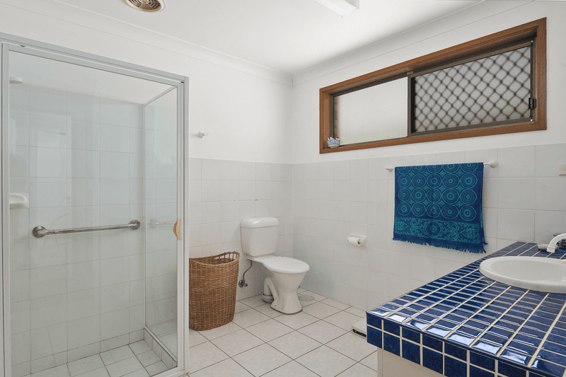 C120B  Princes Highway, Bomaderry, NSW 2541