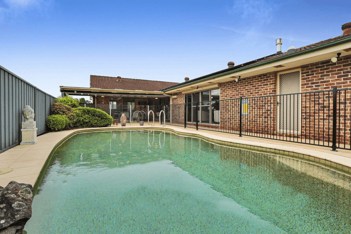 75 Lancia Drive, Ingleburn, NSW 2565