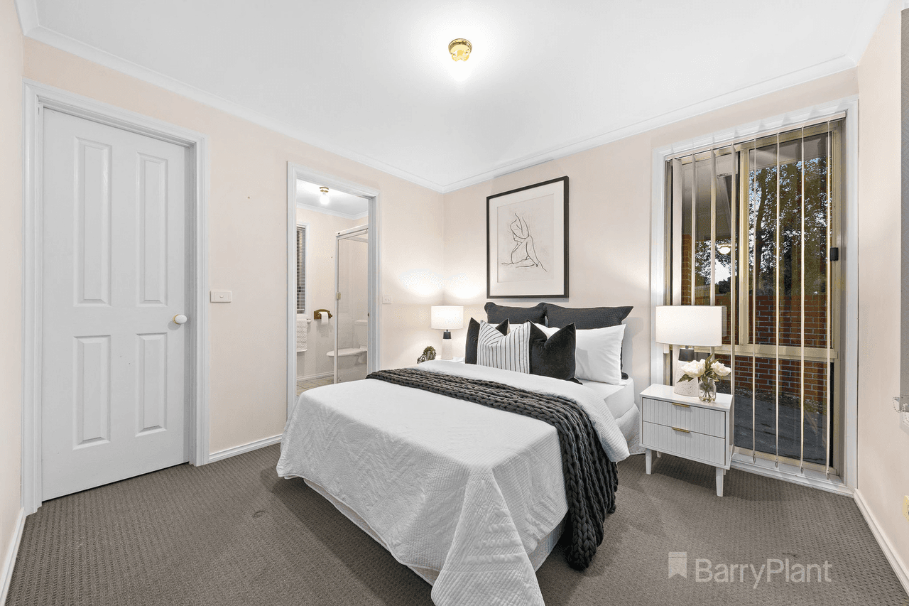 1/54 Smethurst Avenue, Pakenham, VIC 3810