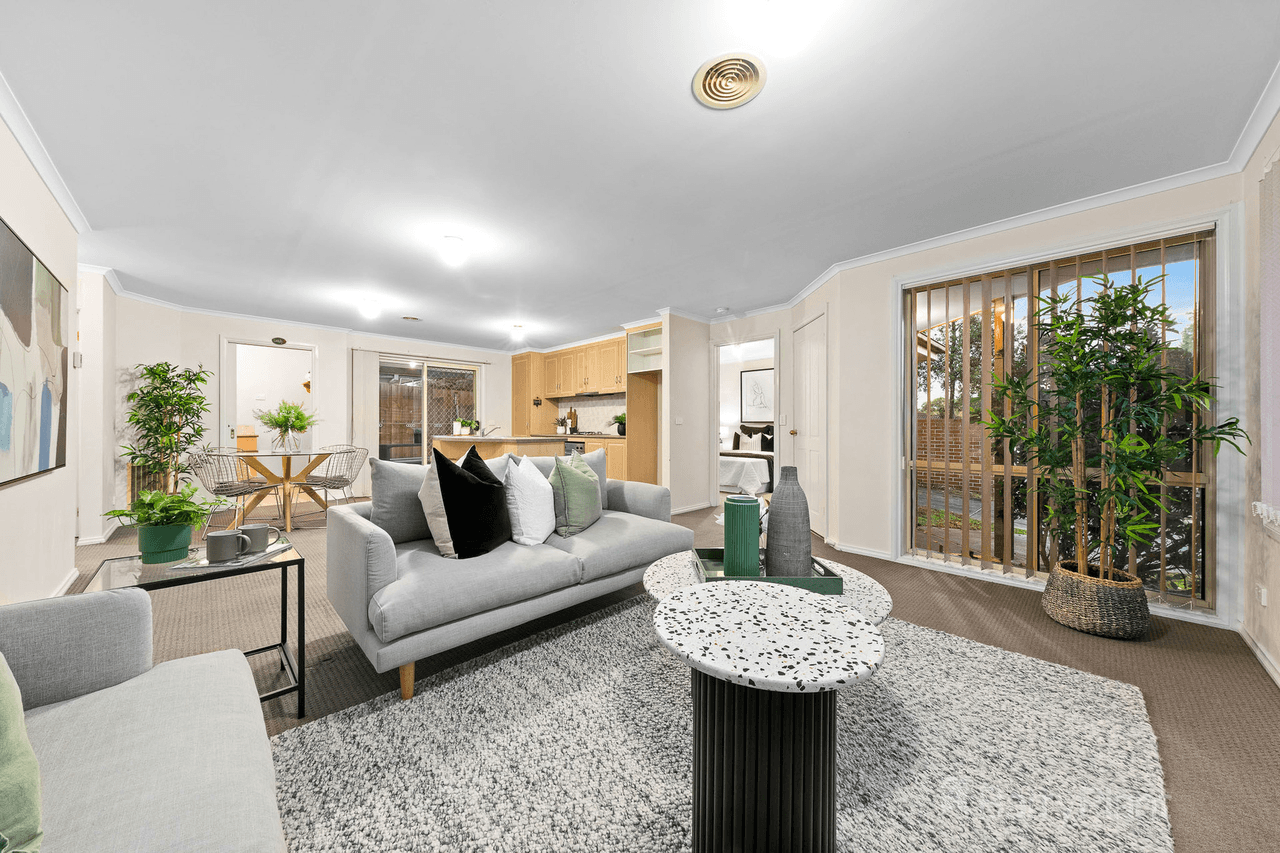 1/54 Smethurst Avenue, Pakenham, VIC 3810