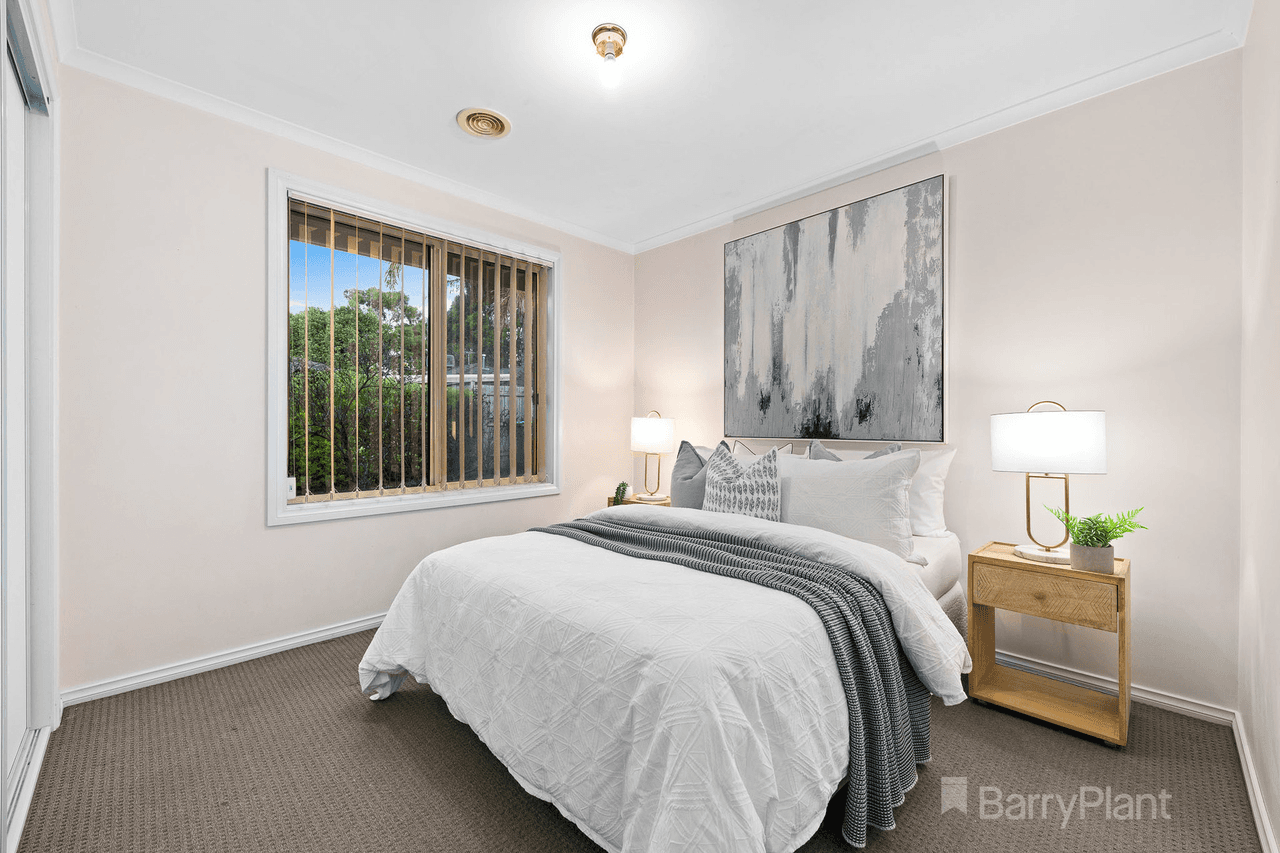 1/54 Smethurst Avenue, Pakenham, VIC 3810