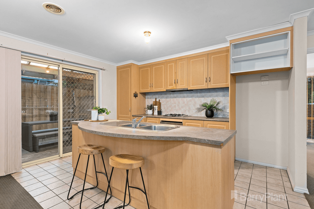 1/54 Smethurst Avenue, Pakenham, VIC 3810