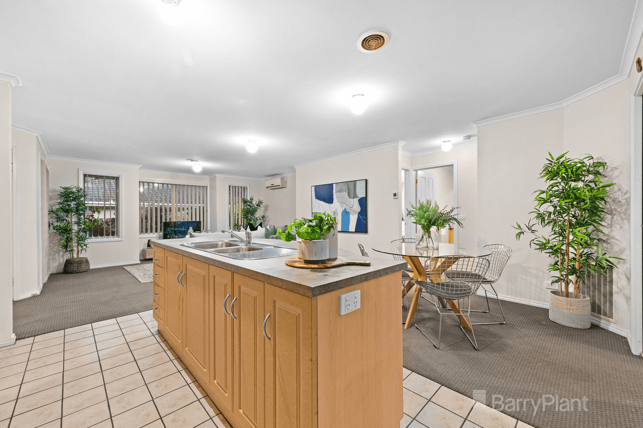 1/54 Smethurst Avenue, Pakenham, VIC 3810