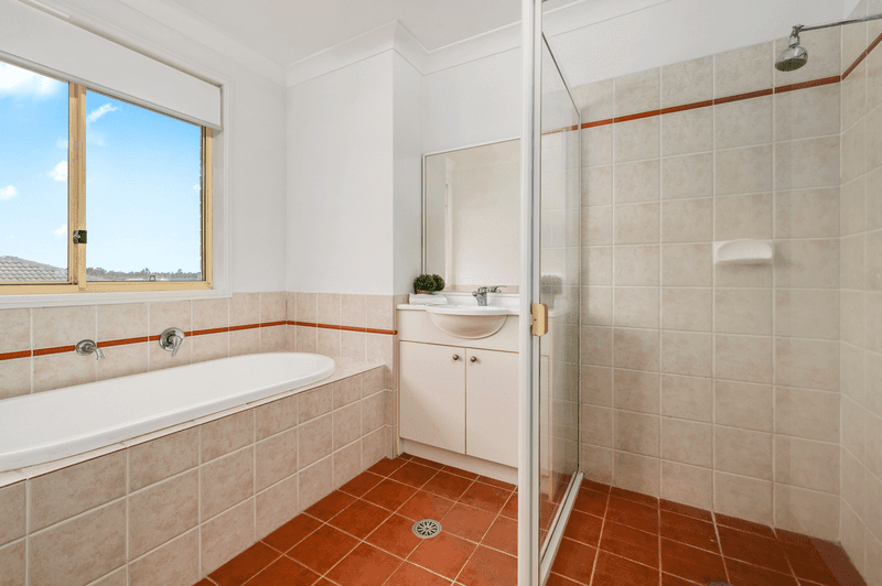 13 Cambewarra Avenue, THORNTON, NSW 2322